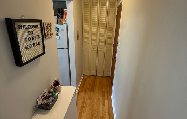 1 bed, 1 bath, $2,095, Unit 363