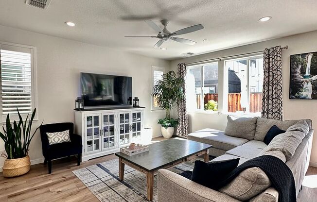 North Natomas Home