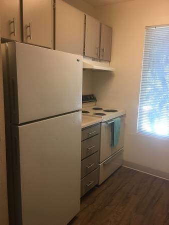 2 beds, 1 bath, 760 sqft, $1,625, Unit 22