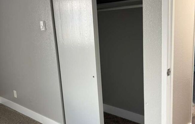 2 beds, 1 bath, 850 sqft, $1,575, Unit 1107 L6