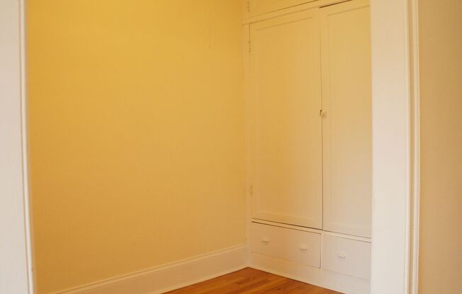 Studio, 1 bath, 365 sqft, $1,295, Unit Spaulding-216