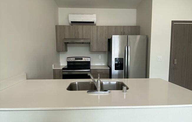 1 bed, 1 bath, 700 sqft, $1,295, Unit Unit 404