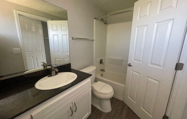 1 bed, 1 bath, 633 sqft, $2,245, Unit 811X9