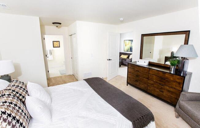 Centennial Park Apartments
