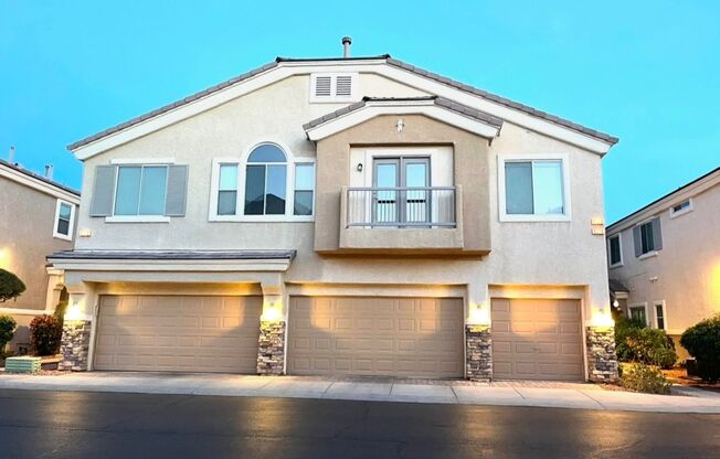 Great Two Bedroom 2 Bath Townhome with 1 Car Garage - Henderson