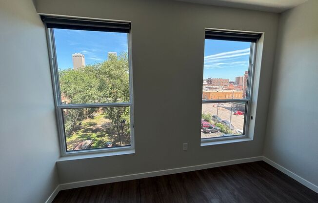 2 beds, 2 baths, 915 sqft, $1,495, Unit 204 - B957