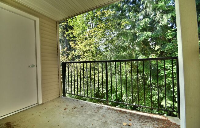 2 beds, 1 bath, $2,000, Unit # #G 202