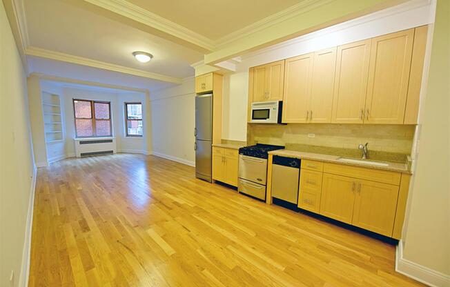Studio, 1 bath, $3,795, Unit 9G