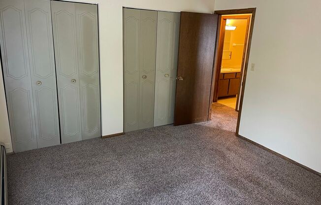 Spacious 2BR Apartment in Port Washington