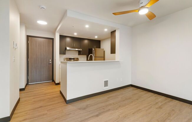 1 bed, 1 bath, 634 sqft, $2,345, Unit 408