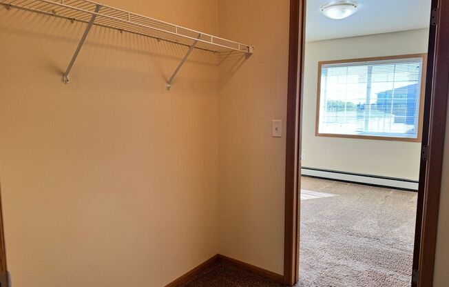 2 beds, 2 baths, 982 sqft, $1,245, Unit 605-212
