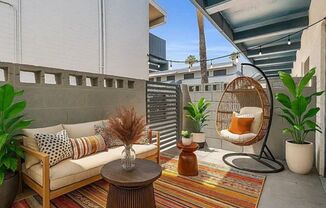 2 beds, 1 bath, $999, Unit 87