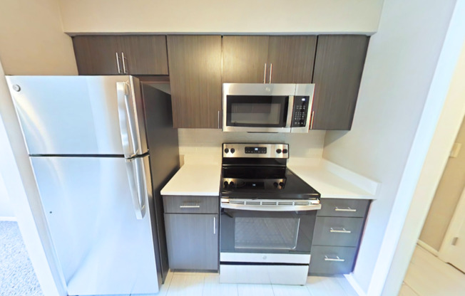 3 beds, 2 baths, 1,300 sqft, $2,505, Unit 3208-2