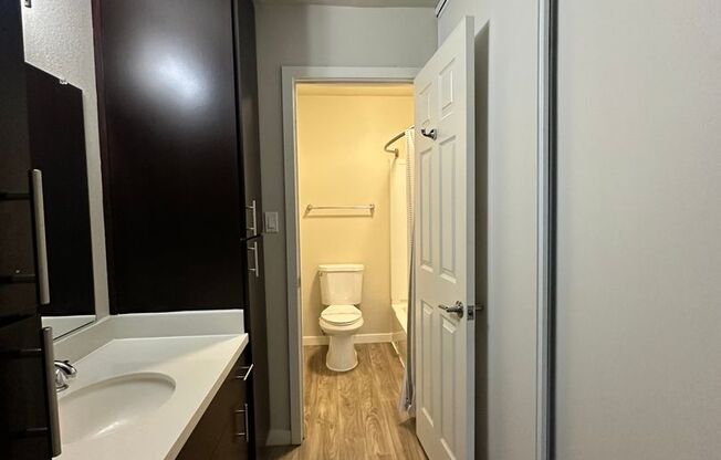 2 beds, 2 baths, 946 sqft, $1,950, Unit 102