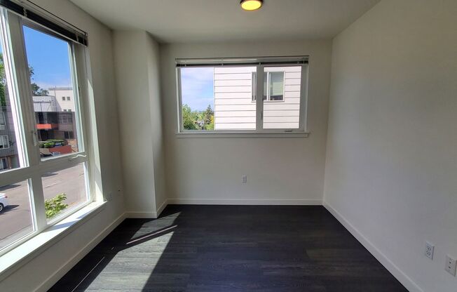 Studio, 1 bath, 245 sqft, $1,495, Unit 301