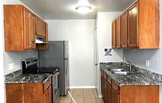 2 beds, 1 bath, 820 sqft, $1,350