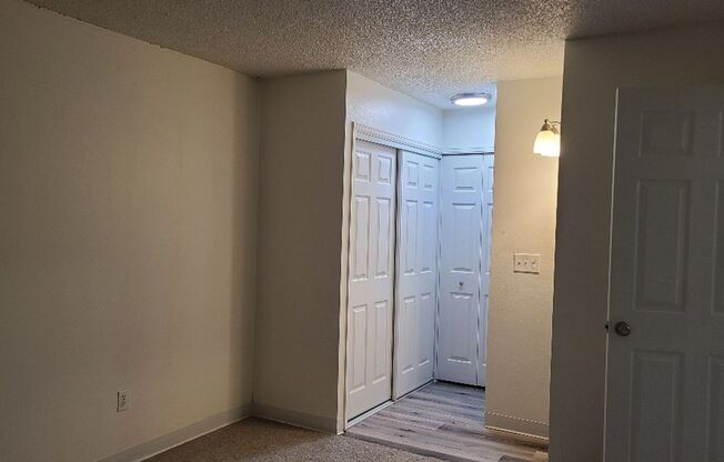 2 beds, 1 bath, 790 sqft, $1,300