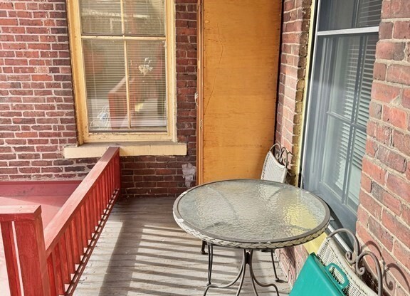 162 SHERMAN ST