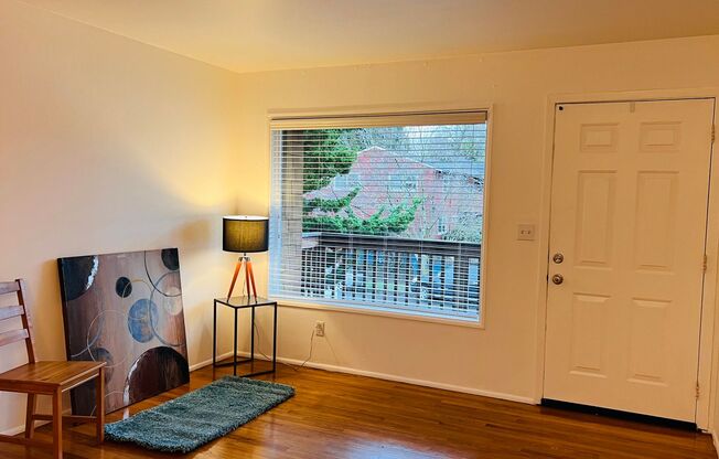 2 beds, 1 bath, 801 sqft, $1,799, Unit 3030-02