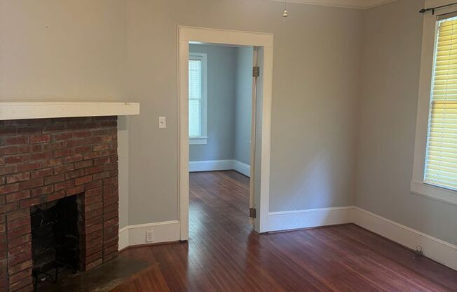 3 beds, 1 bath, $2,100