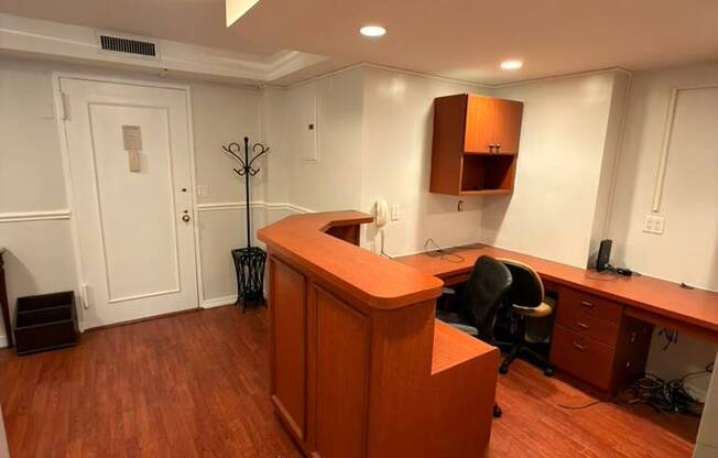 1 bed, 1.5 baths, 660 sqft, $6,500, Unit 227
