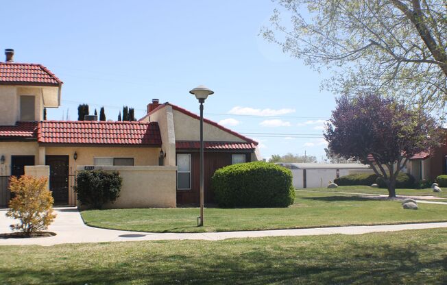 Charming 2-Bedroom Home in Gated Community – Prime Location!