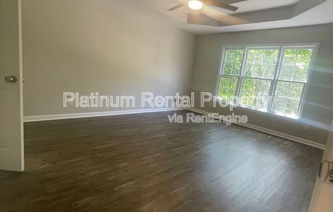4 beds, 2.5 baths, 2,959 sqft, $2,695