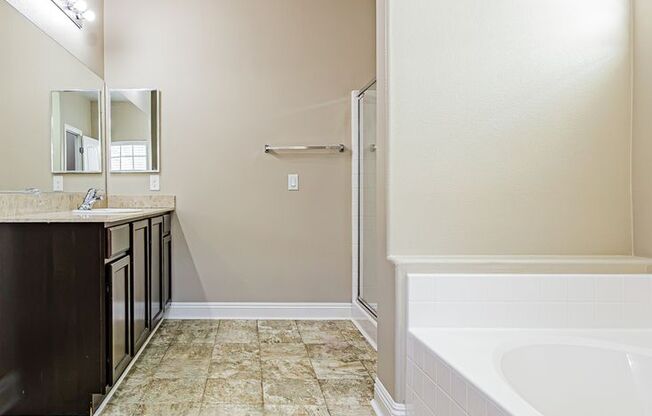 3 beds, 3 baths, $2,200