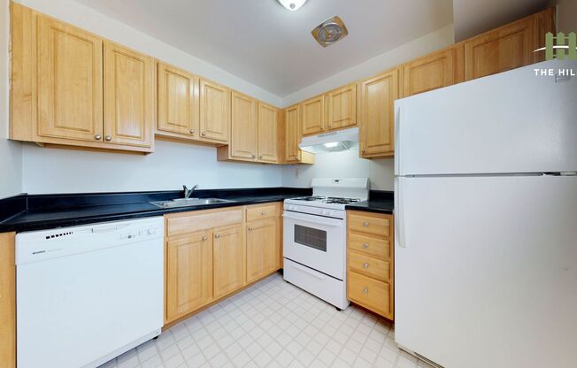 1 bed, 1 bath, 632 sqft, $1,175, Unit 220-F