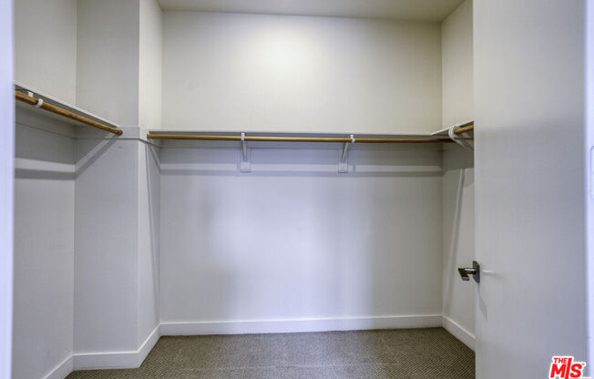 2700 E Chaucer St Unit 29