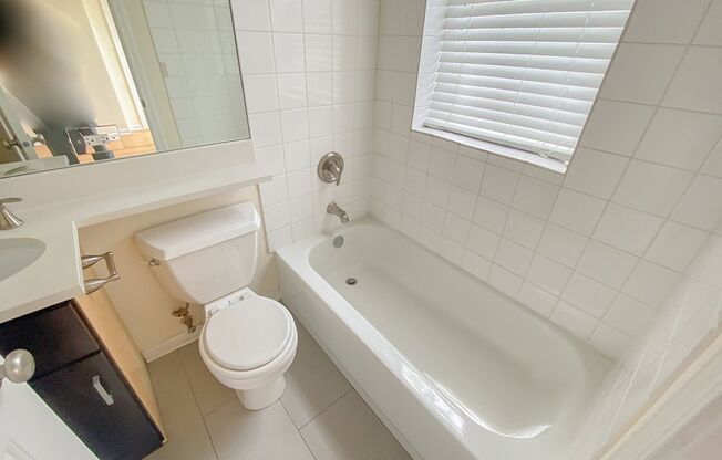 1 bed, 1 bath, 350 sqft, $1,595, Unit 2520-A2
