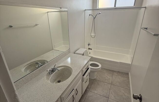 1 bed, 1 bath, 720 sqft, $1,950, Unit Unit 22