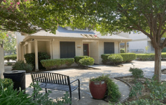 Country Glen Leasing Office and Clubhouse