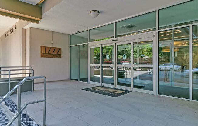 3 beds, 2 baths, $4,340, Unit Unit 1402