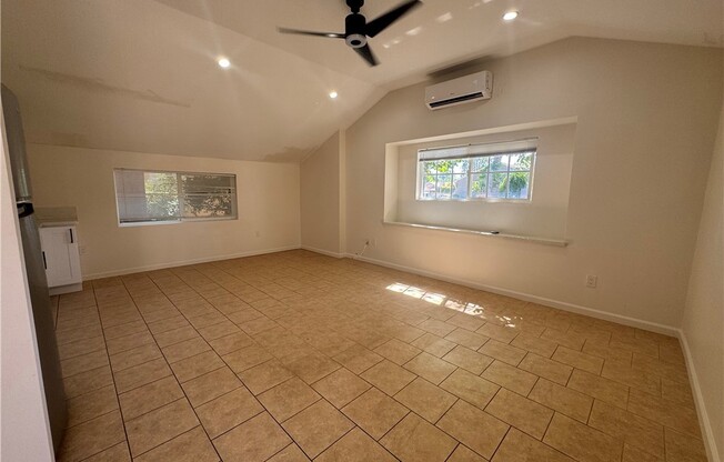 7804 LOMA VERDE AVE