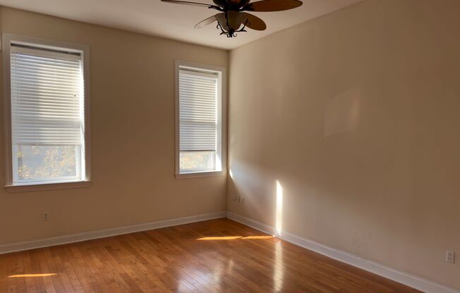 1 bed, 1 bath, 635 sqft, $1,945, Unit 212