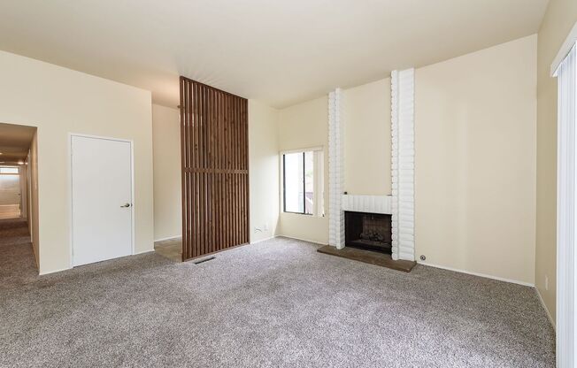 Spacious SDSU Townhome For Rent!