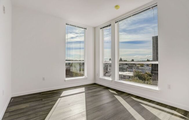 2 beds, 1 bath, 620 sqft, $2,695, Unit 217