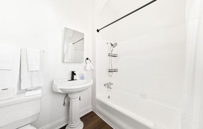 Studio, 1 bath, 510 sqft, $1,825, Unit 404