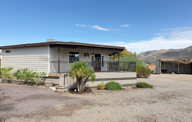 4213 W CHEYENNE DR