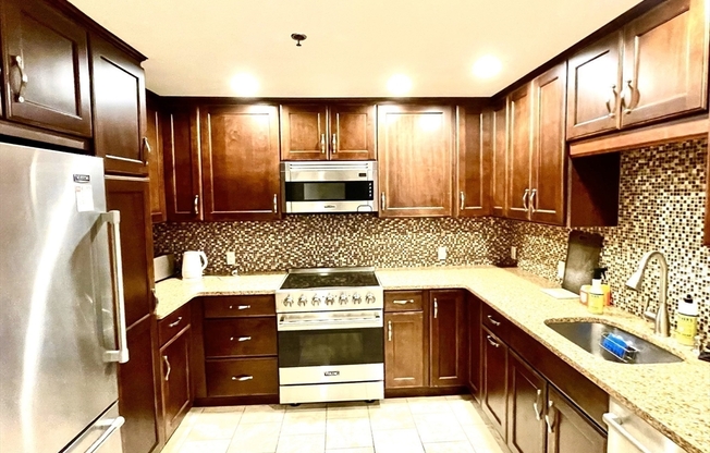 2 beds, 2 baths, 1,130 sqft, $4,950, Unit 304