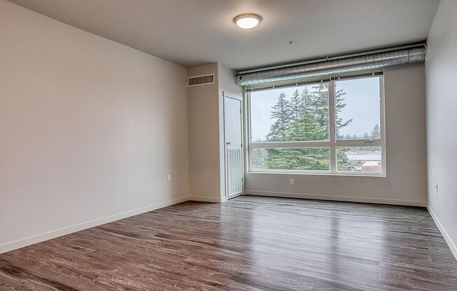 2 beds, 1 bath, 1,013 sqft, $1,715, Unit 406