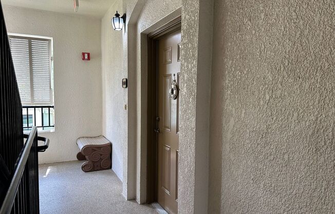 Comfortable and Spacious 3 bedroom 2 Bath Condo at Lakeside