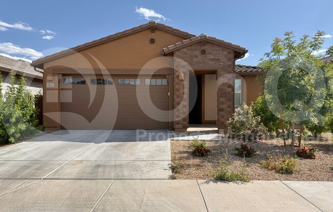 8923 W SOLANO DR