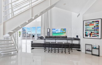 3 beds, 4 baths, 2,734 sqft, $8,500, Unit Apartment 3800