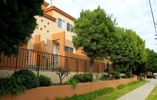 Nordhoff Townhomes