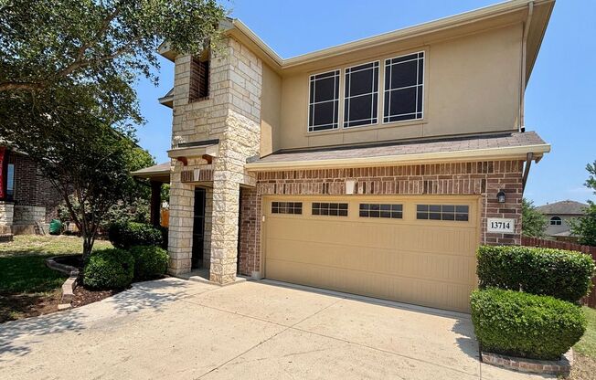 Welcome to this Big & Beautiful! 5 bed/3.5 bath 2 story home, with upgrades and and easy access to I35 and 1604, close to all the major retailers, and on a quiet cul-de-sac street.