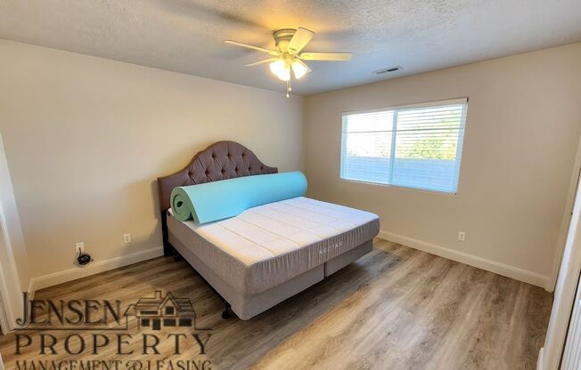 3 beds, 2 baths, 1,100 sqft, $1,775, Unit G