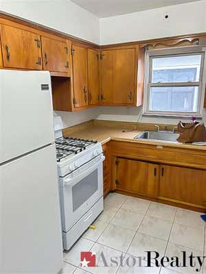 2 beds, 1 bath, 1,200 sqft, $2,800, Unit 2