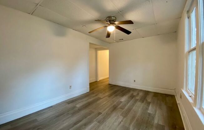 2 beds, 2 baths, 1,000 sqft, $695, Unit 426 Merrick St Apt C